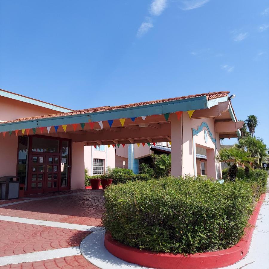 University Inn & Suites Brownsville Exterior foto