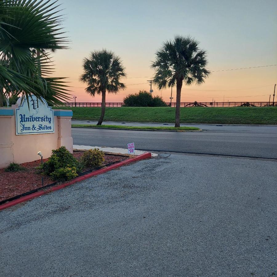 University Inn & Suites Brownsville Exterior foto